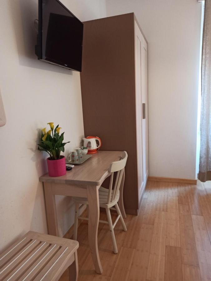 And San Giovanni Couette-café